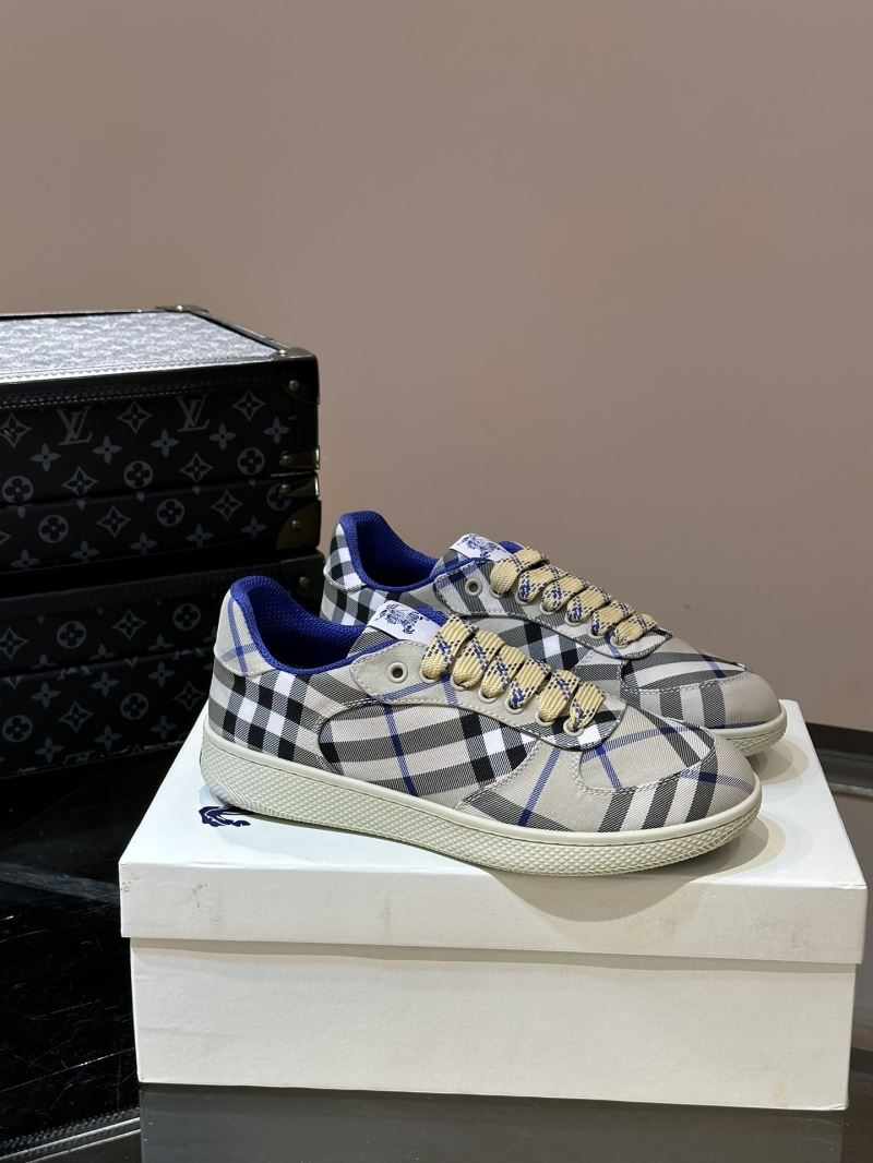 Burberry Low Shoes